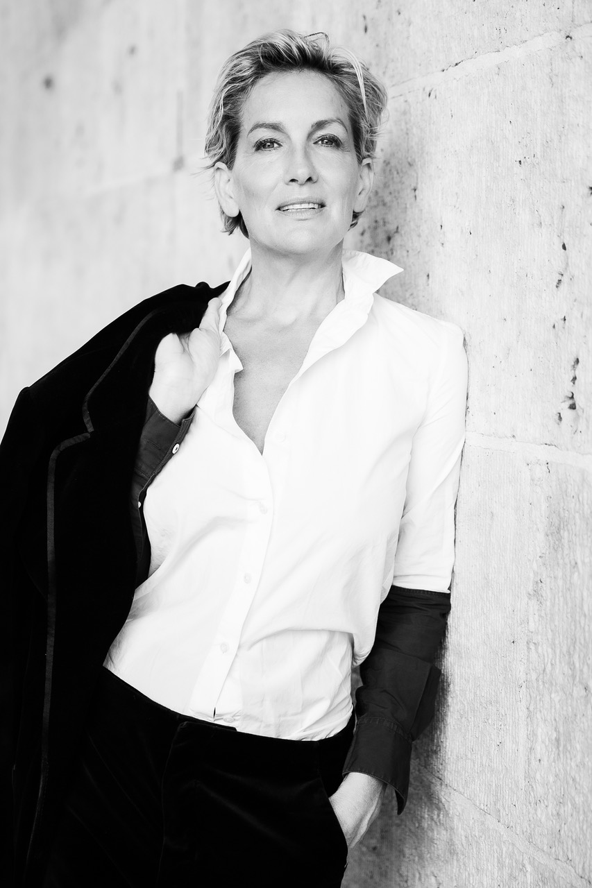 Stephanie Canavesio — Presence Embodied, Psychotherapist, Compassionate Inquiry, Meditation